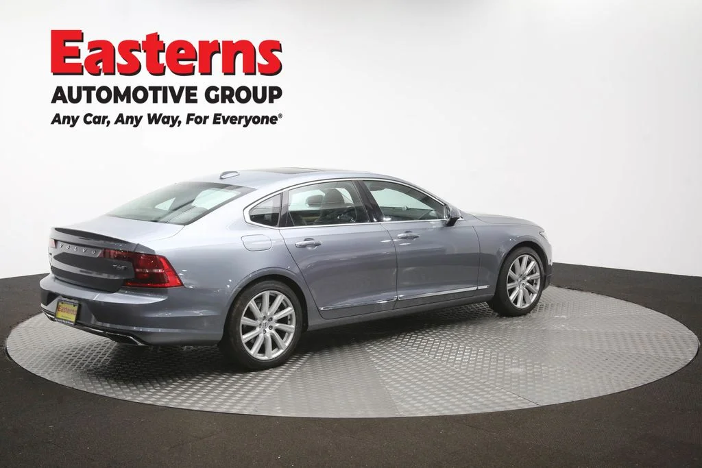 Used 2018 Gray Volvo T6 Inscription image 43