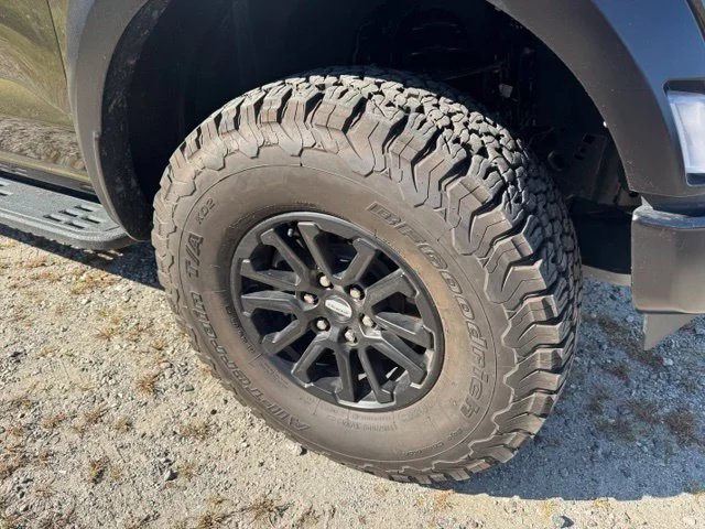 Used 2025 Green Ford Raptor image 9