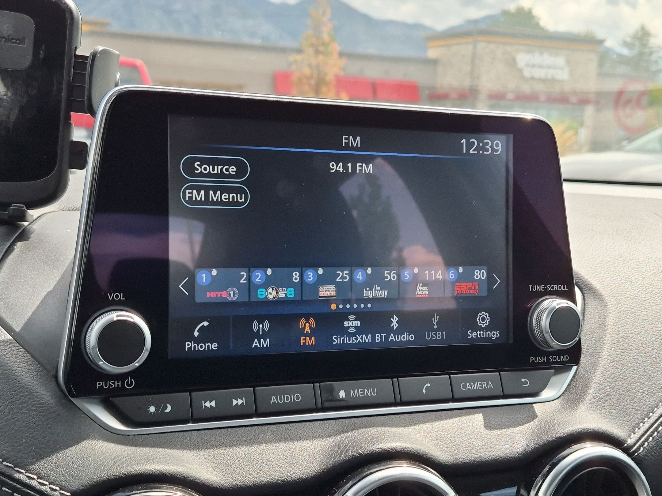 Used 2023 Scarlet Ember Tintcoat Nissan SV image 21
