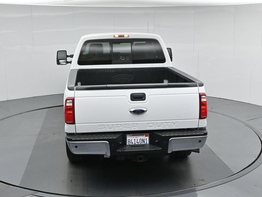 Used 2013 White Ford Lariat image 41