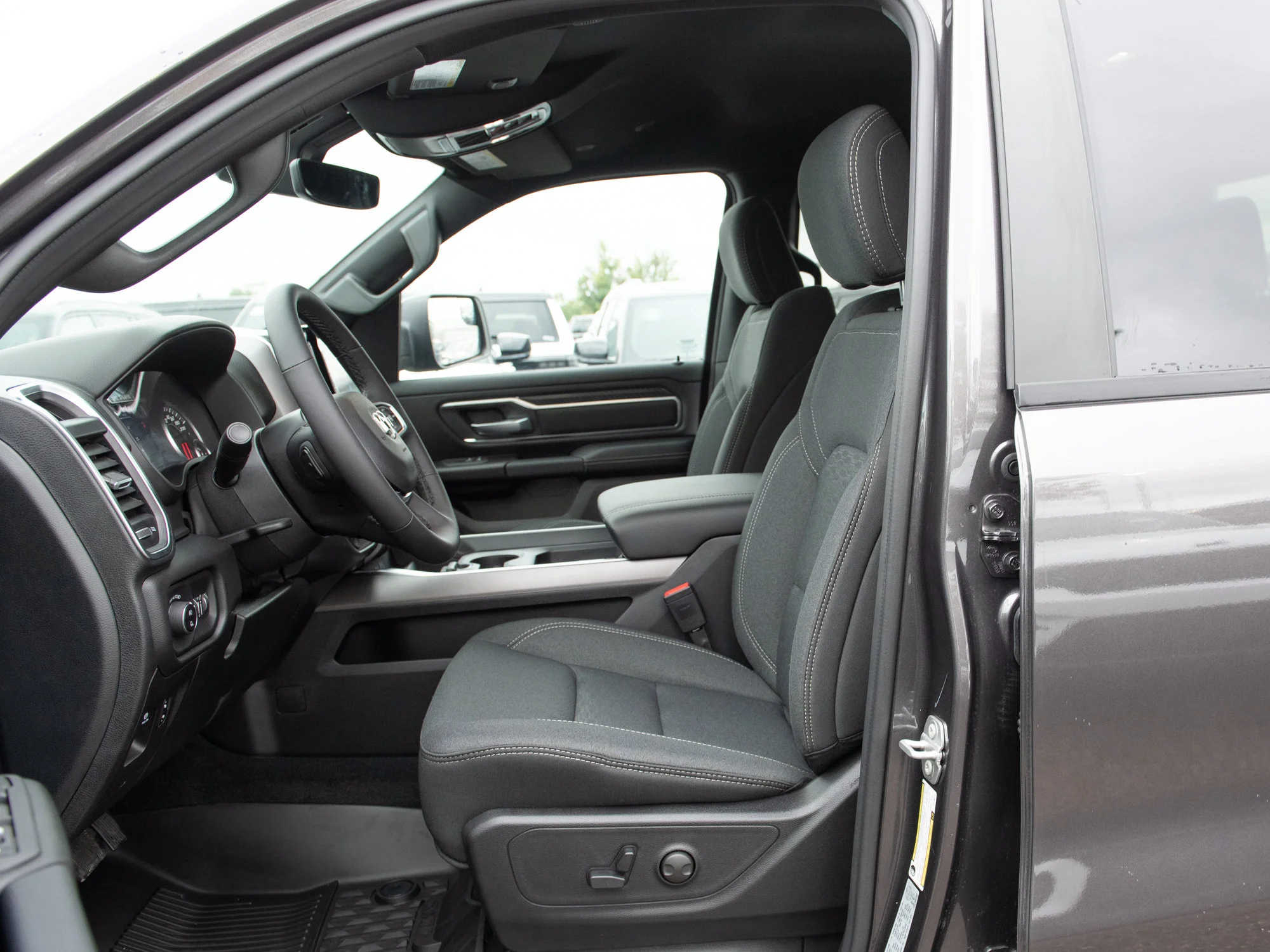 New 2026 Grey RAM Big Horn Night* Crew Cab 4x4, Level 2 Equipment Group, 3.92 Rear Axle image 23