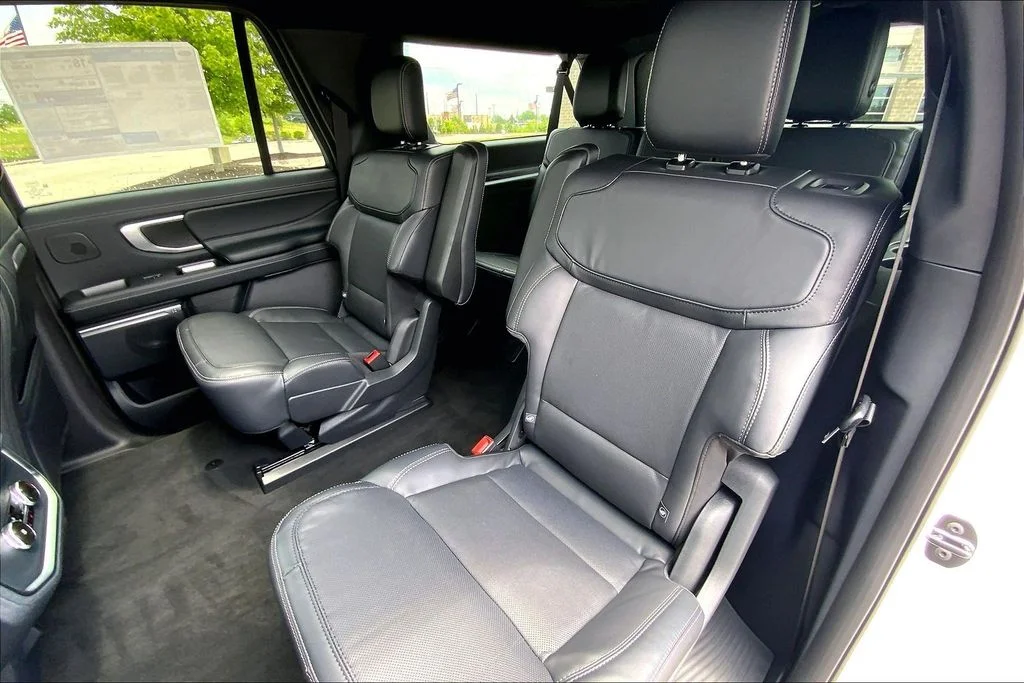 New 2026 Star White Metallic Tri-Coat Ford Platinum image 17