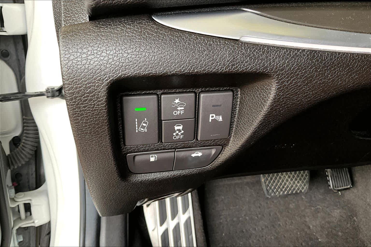 Used 2020 Platinum White Pearl Acura w/Technology/A-Spec Pkg image 34