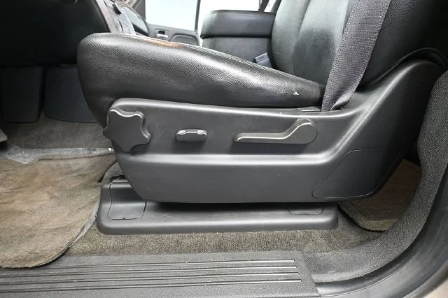 Used 2013 Gray Chevrolet LT image 16