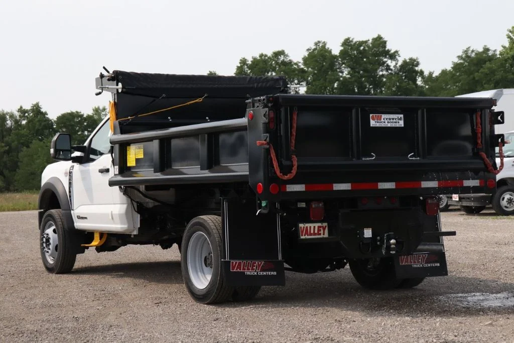 2025 Ford F-550 Super Duty Chassis Cab XL - Photo 7