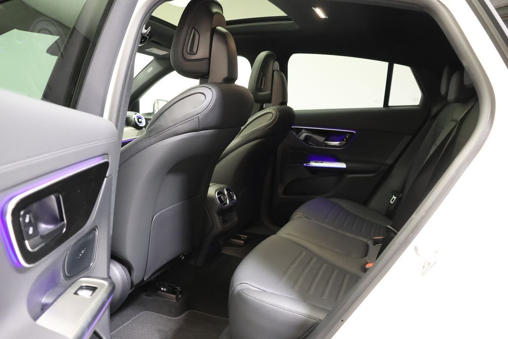 New 2026 Polar White Mercedes-Benz GLC 300 Coupe image 41