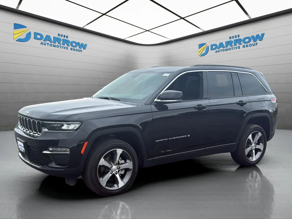 Certified Used 2025 Black Jeep Limited image 1