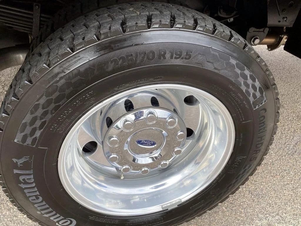 Used 2025 White Ford XLT image 34