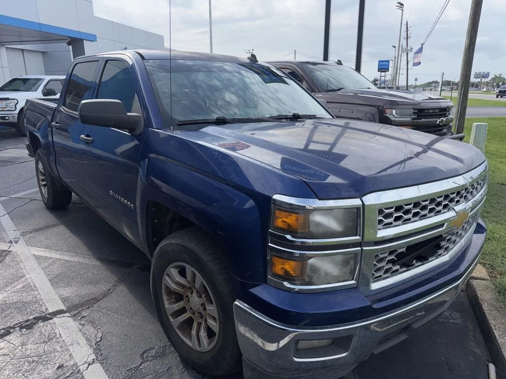Used 2014 Blue Chevrolet LT image 3