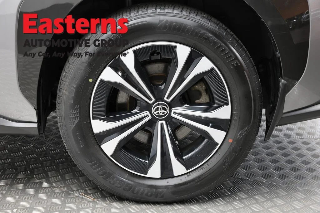 Used 2023 Gray Toyota XLE image 8