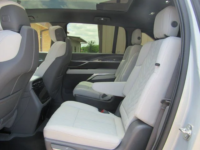 2025 Cadillac Escalade IQ Sport 1 - Photo 18