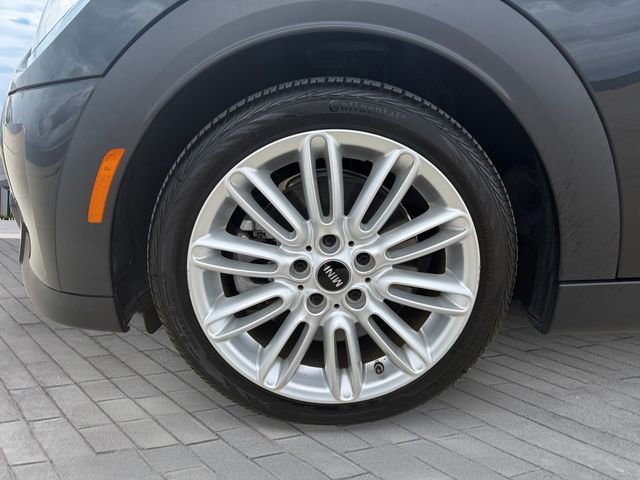 Used 2024 Black MINI Signature image 9