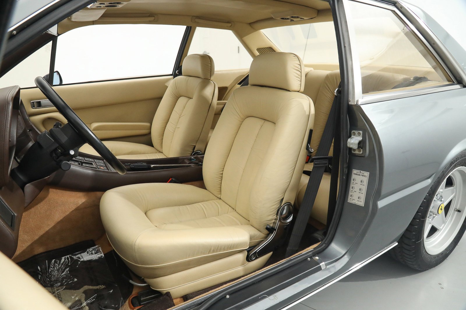 Used 1984 Silver Ferrari  image 5