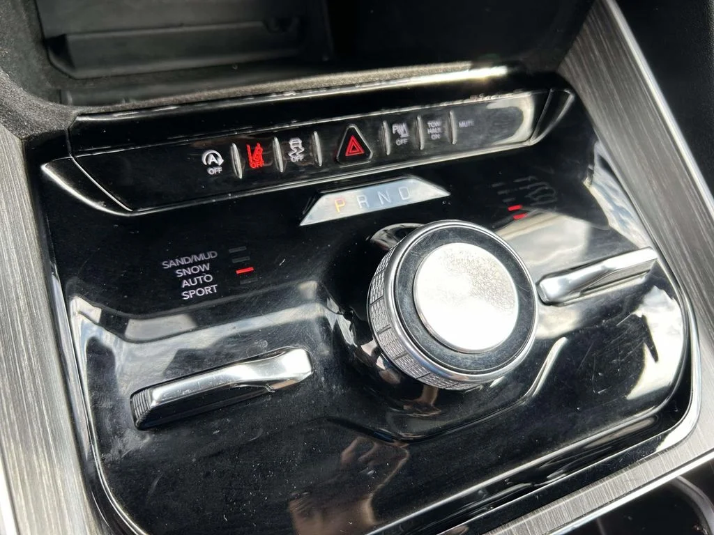 Used 2024 White Jeep Series III image 24