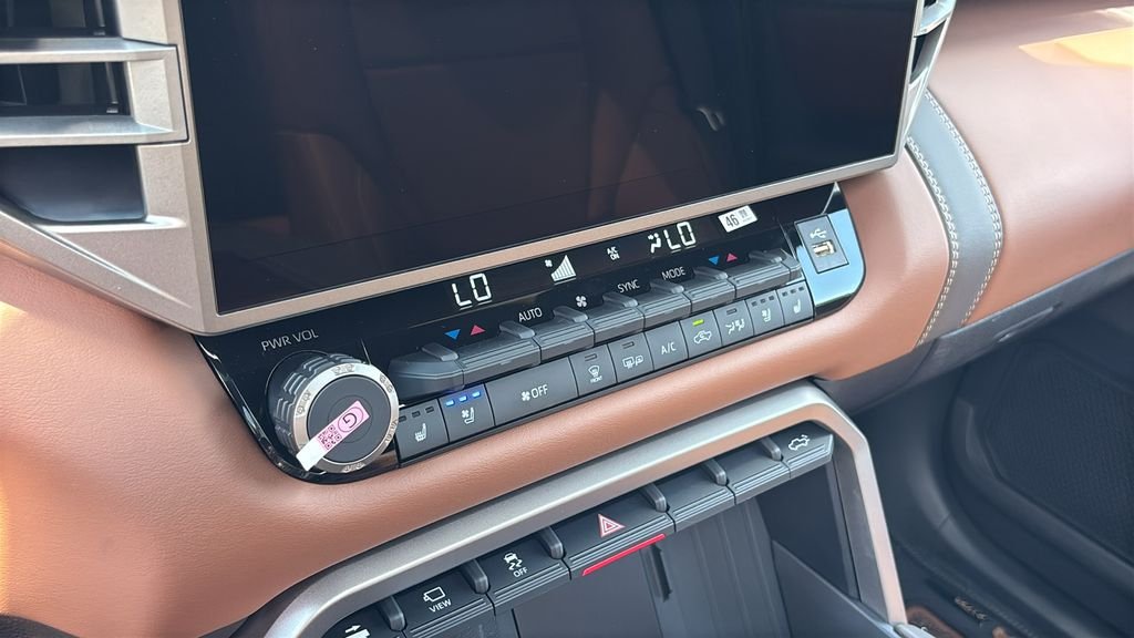 New 2026 Wind Chill Pearl <sup>1</sup> Toyota Tundra 1794 Edition image 22