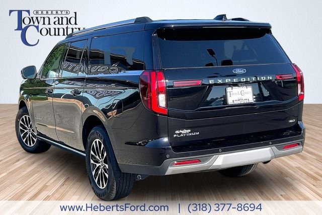 Used 2025 Agate Black Metallic Ford Platinum image 11