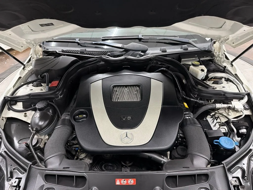 Used 2012 White Mercedes-Benz C 300 image 35
