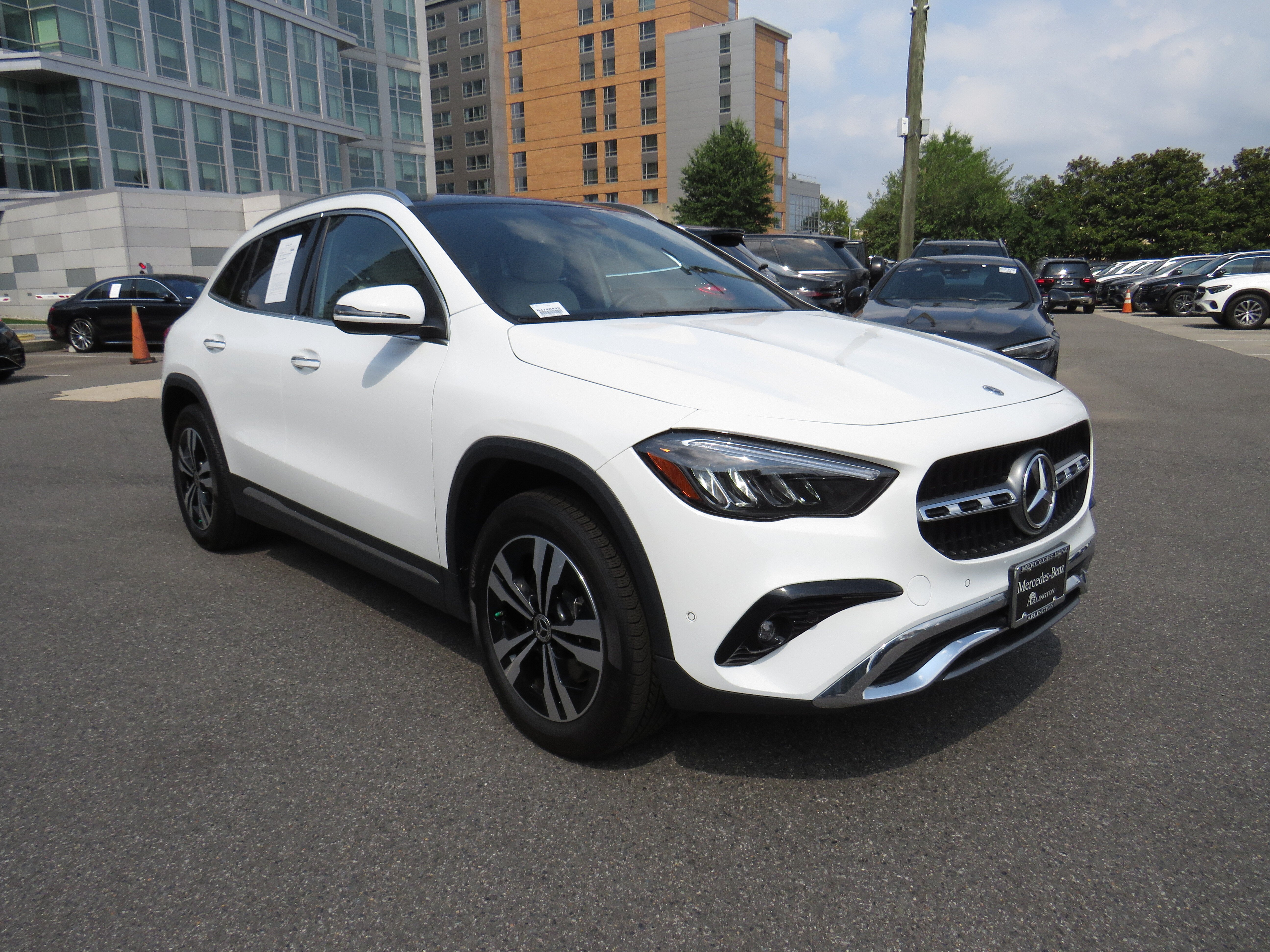 Used 2026 Polar White Mercedes-Benz GLA 250 4MATIC® image 5
