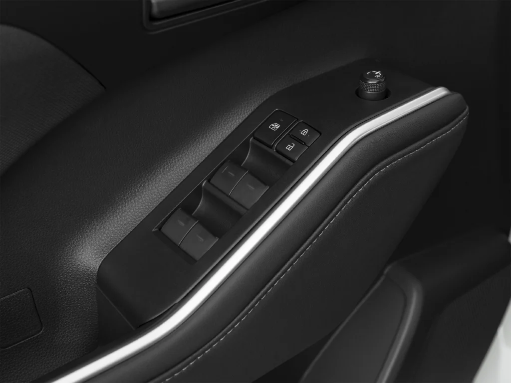 Used 2020 White Toyota XLE image 13