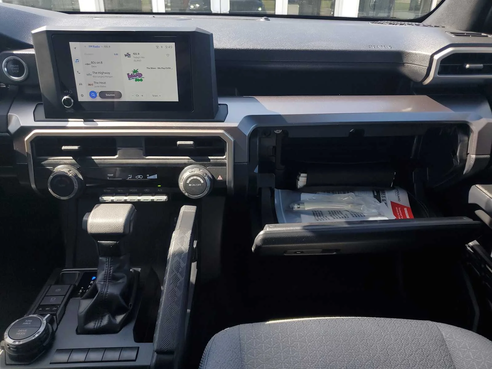 Used 2025  Toyota SR5 image 18