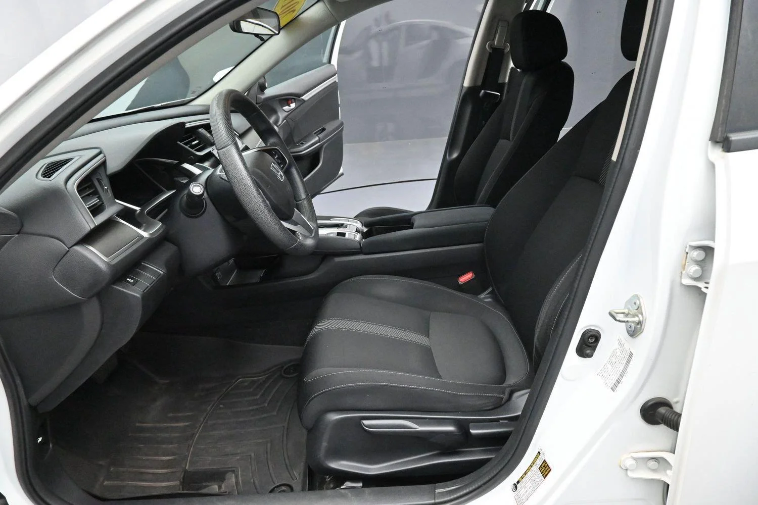 Used 2017 White Orchid Pearl Honda EX-T image 12