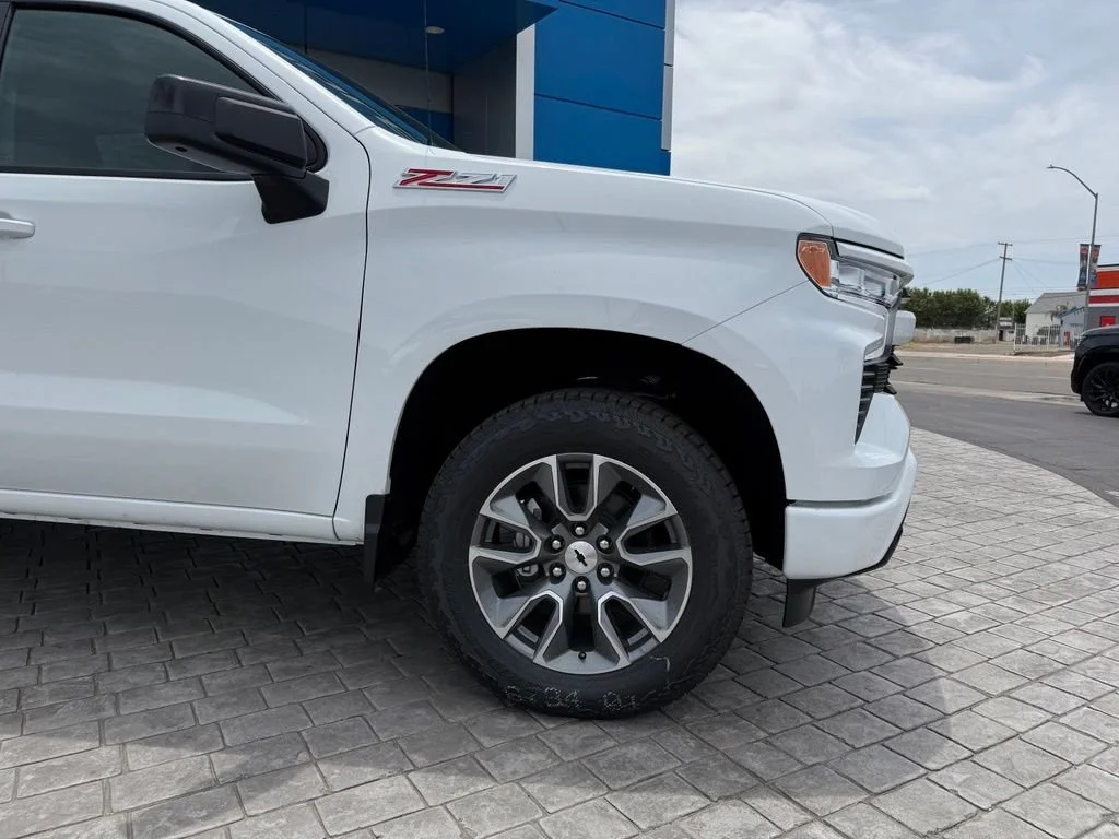 New 2026 Onyx Black GMC Elevation image 5