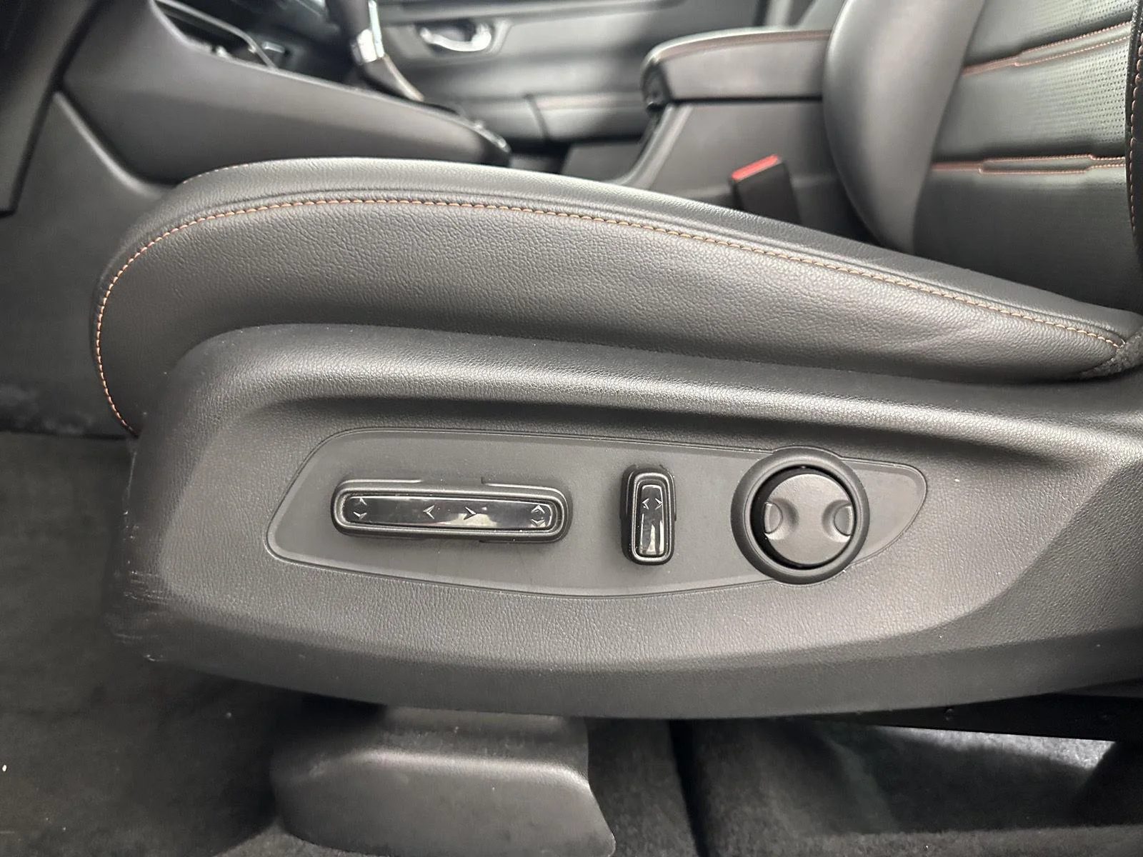 Used 2026 Radiant Red Metallic Honda Sport-L image 28