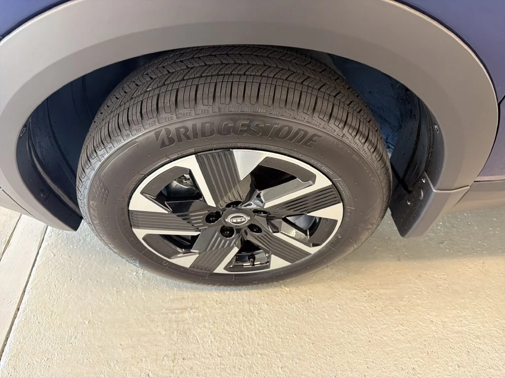 New 2027 Blue Nissan SV image 4