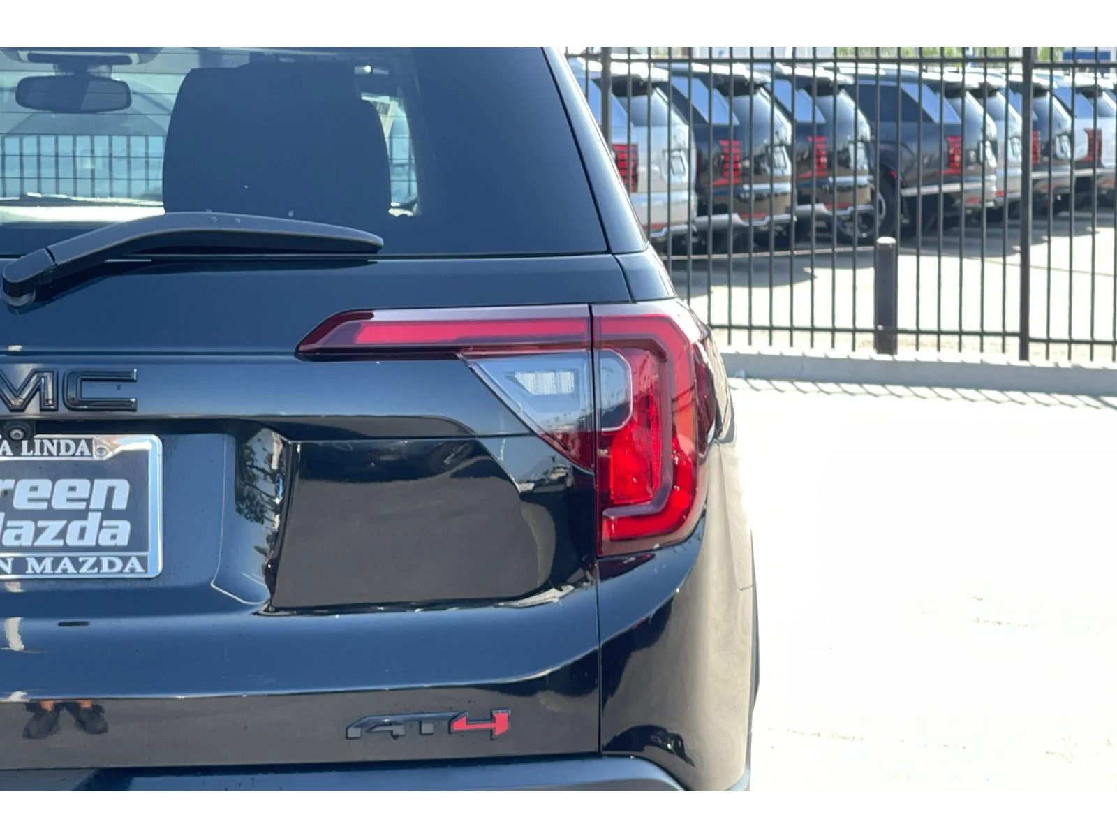 Used 2021 Ebony Twilight Metallic GMC AT4 image 51
