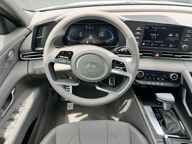 New 2026 White Hyundai SEL Sport image 8