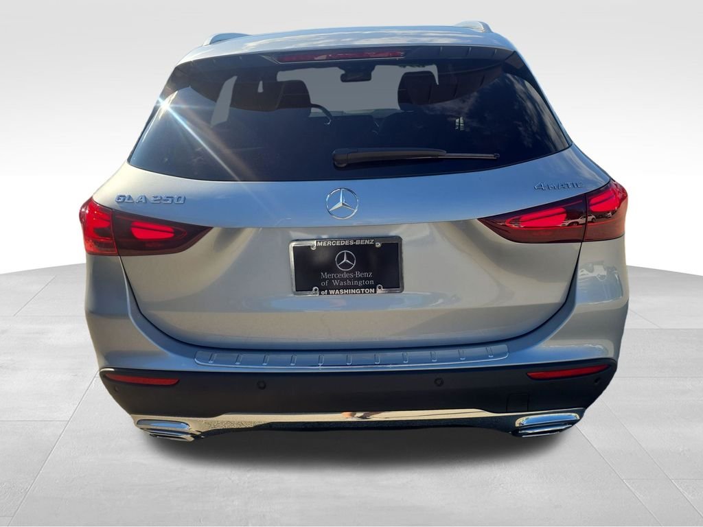 Used 2026 Silver Mercedes-Benz GLA 250 image 4
