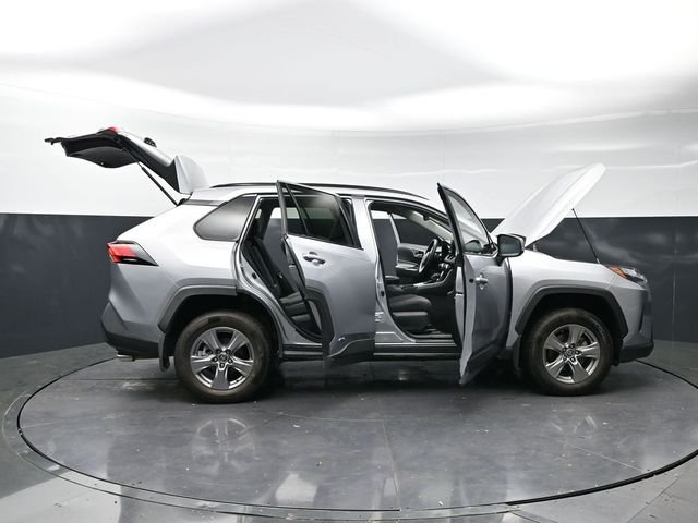 2023 Toyota RAV4 XLE - Photo 40