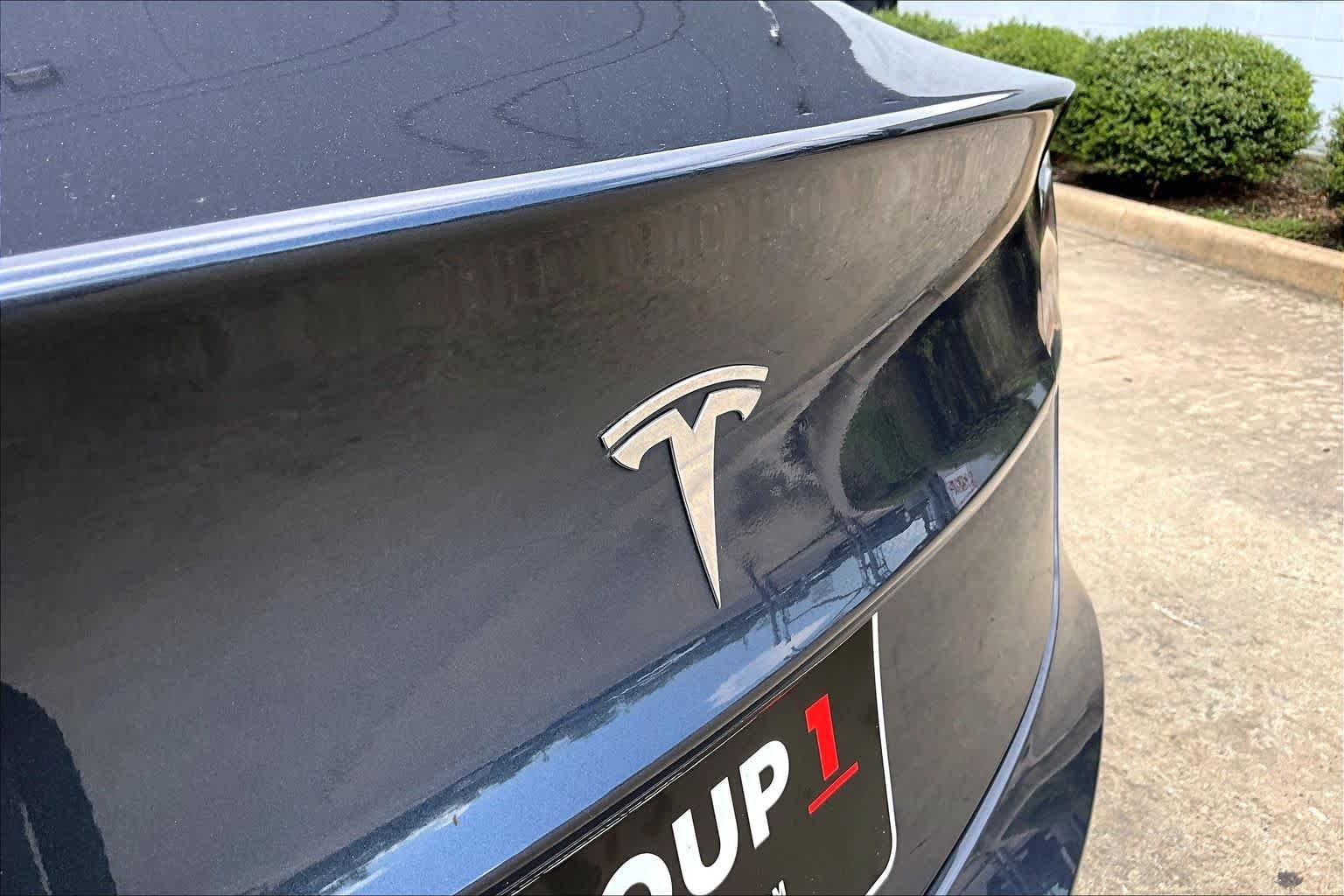 Used 2021 Deep Blue Metallic Tesla Standard Range Plus image 29