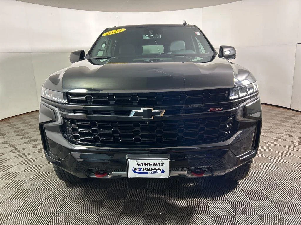 Used 2024 Black Chevrolet Z71 image 11