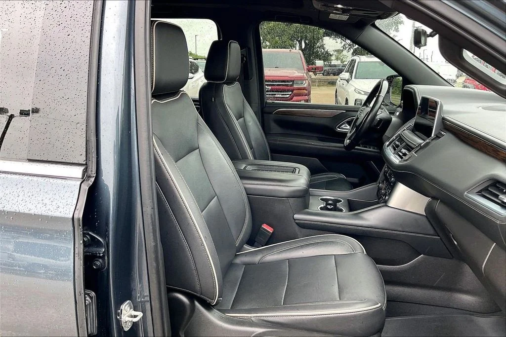 Used 2021 Gray Chevrolet Premier image 29