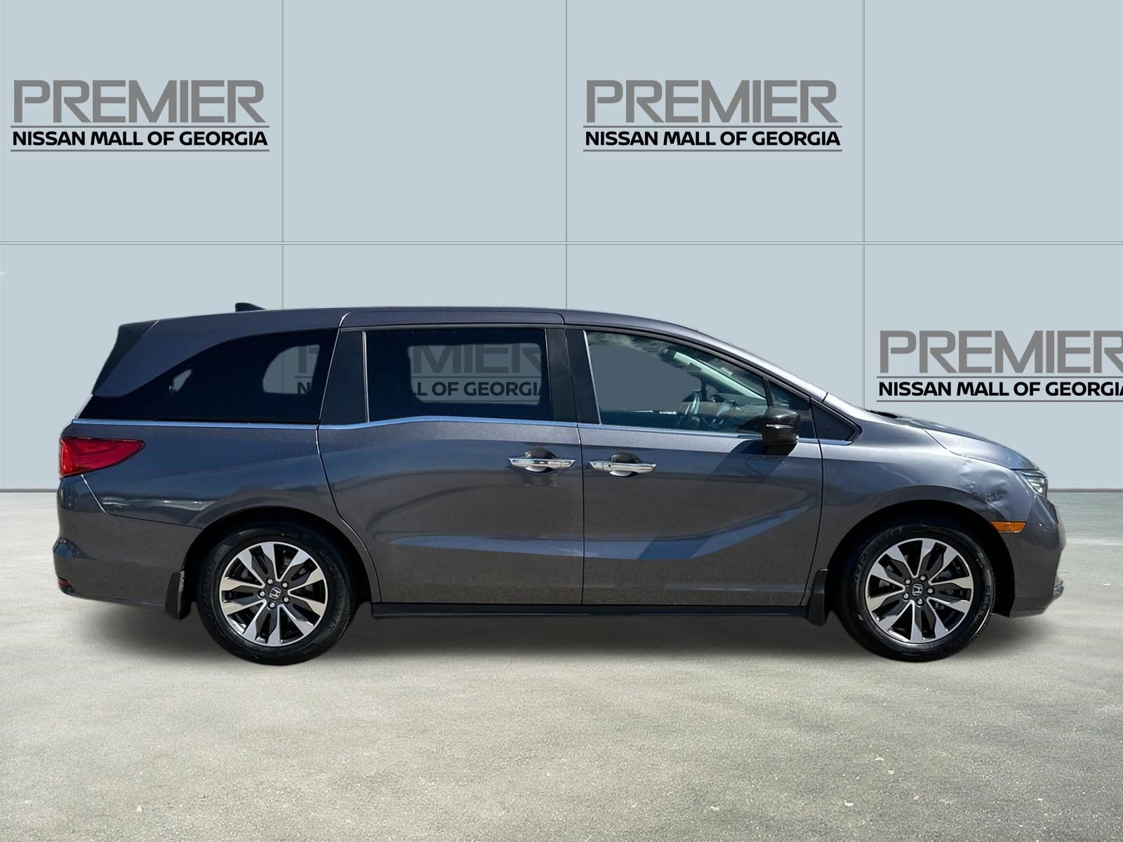 Used 2023 Gray Honda EX-L image 4