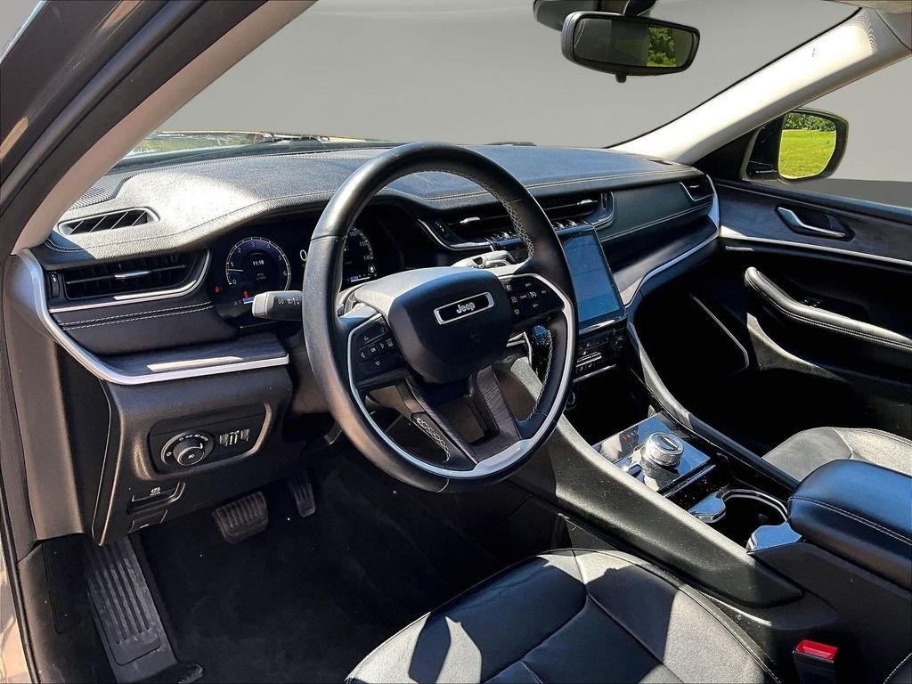 Used 2022 Gray Jeep Limited image 22