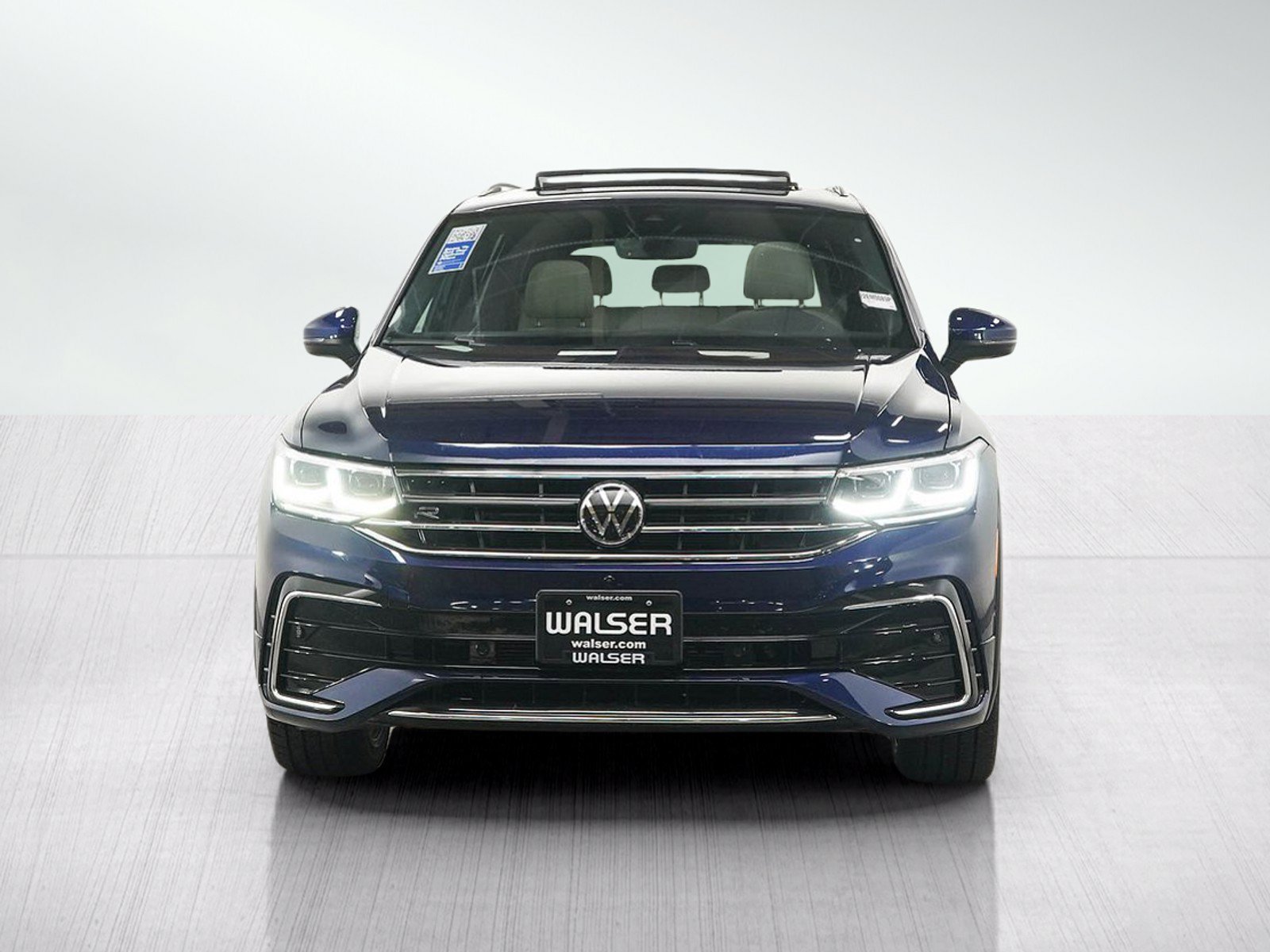 Used 2024  Volkswagen SEL R-Line image 8