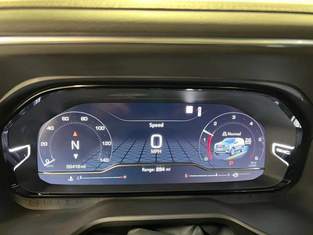 Used 2022 Black GMC Denali image 19