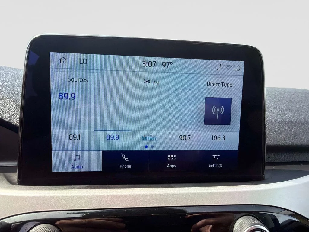 Used 2022 Blue Ford SE image 24