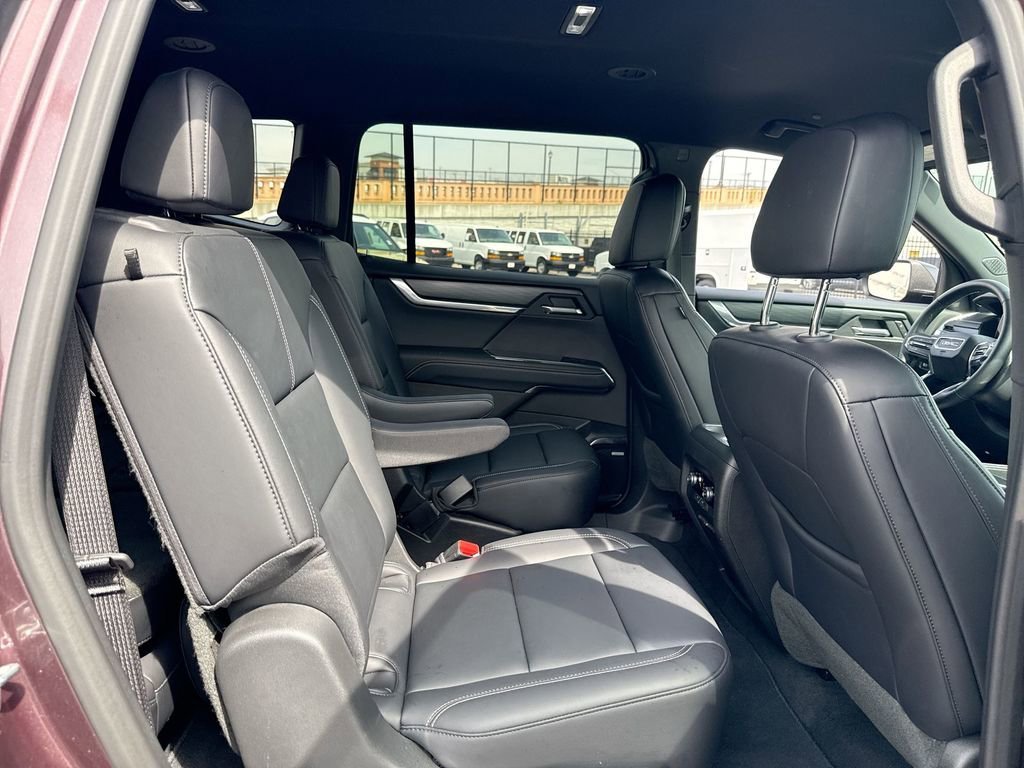 Used 2026 Crystal Metallic GMC Elevation image 27