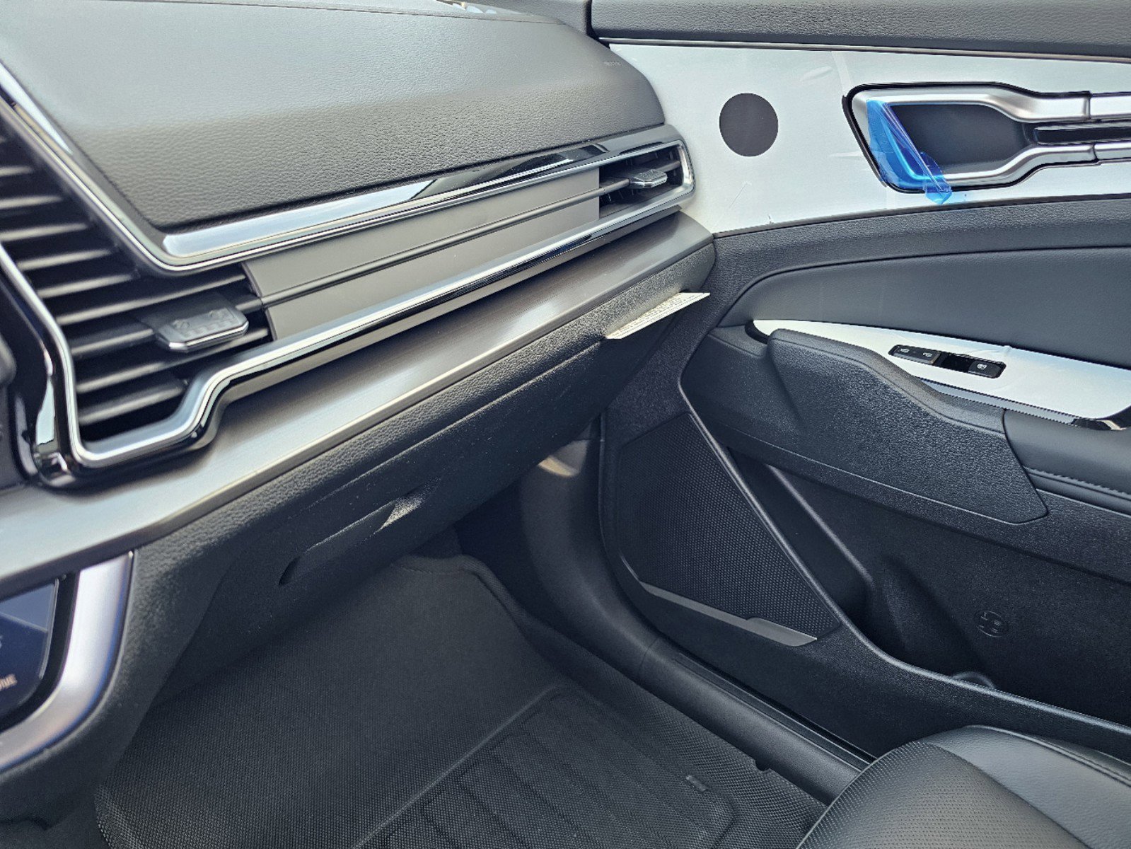 2025 Kia Sportage EX - Photo 26