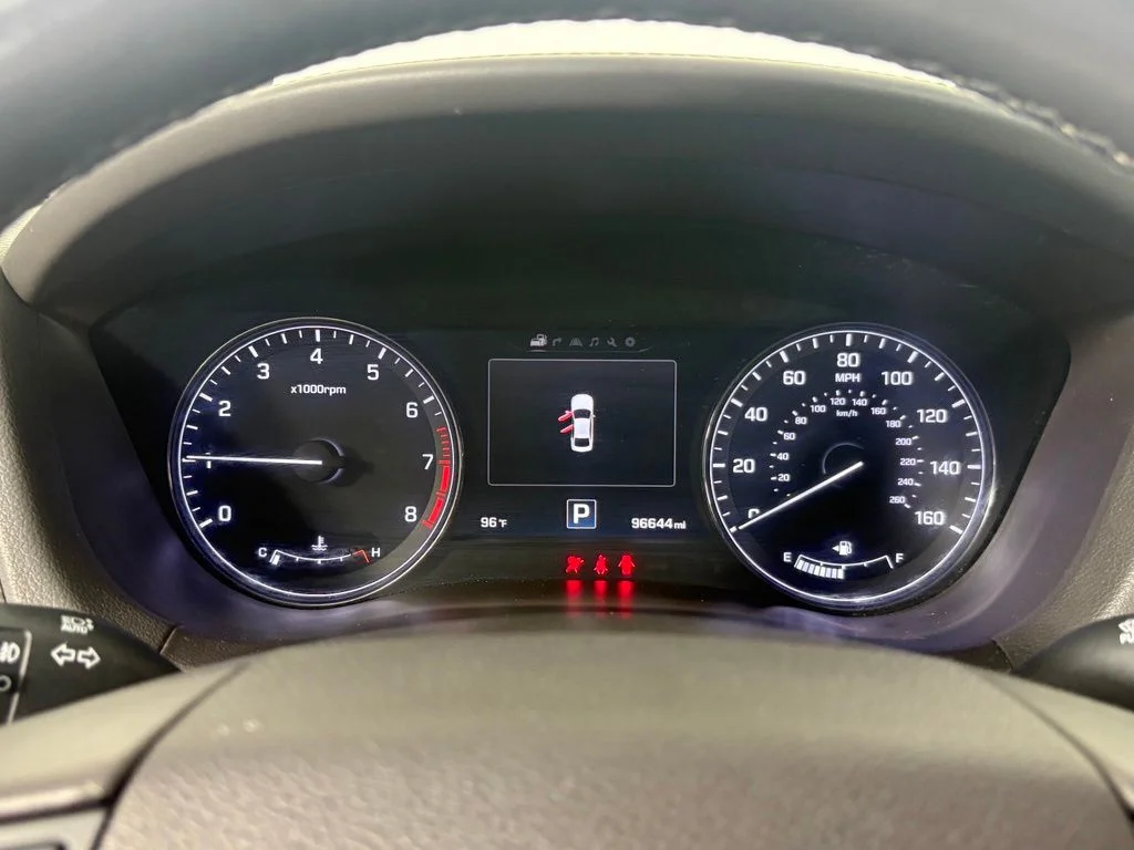 Used 2017 White Genesis 3.8 image 20