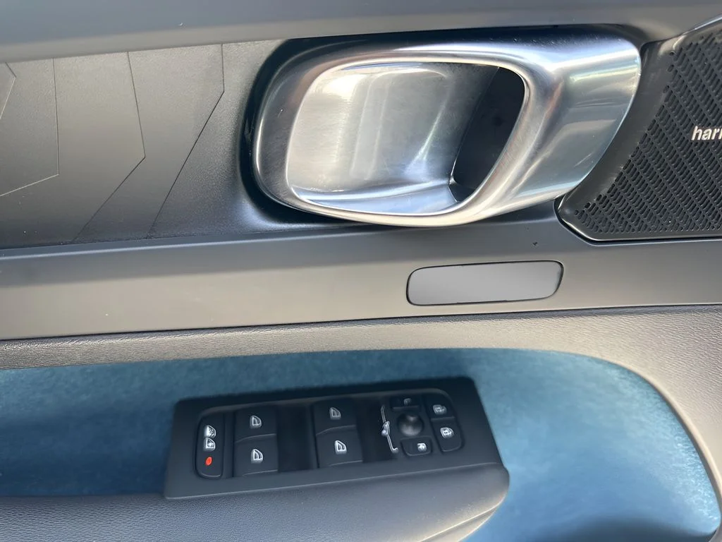 2023 Volvo C40 Ultimate - Photo 27