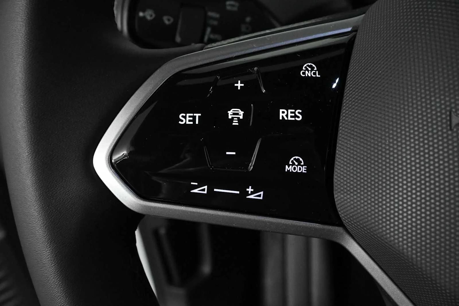 New 2026 OPAL WHITE Volkswagen Pro image 20