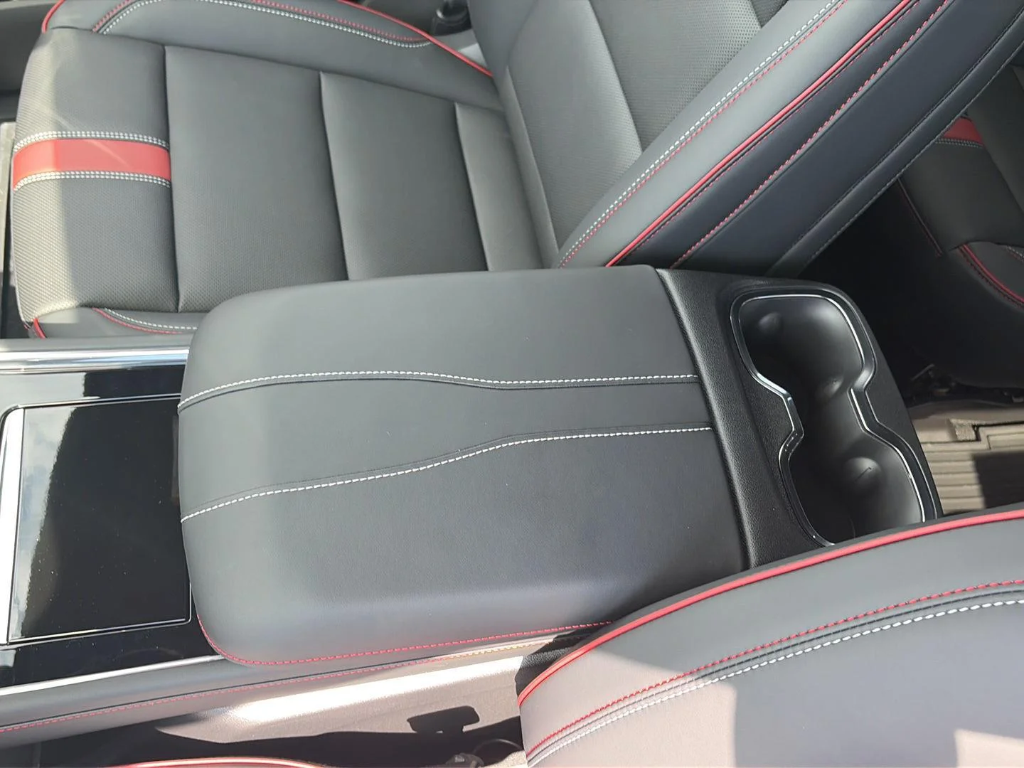 2027 Chevrolet Traverse RS - Photo 27