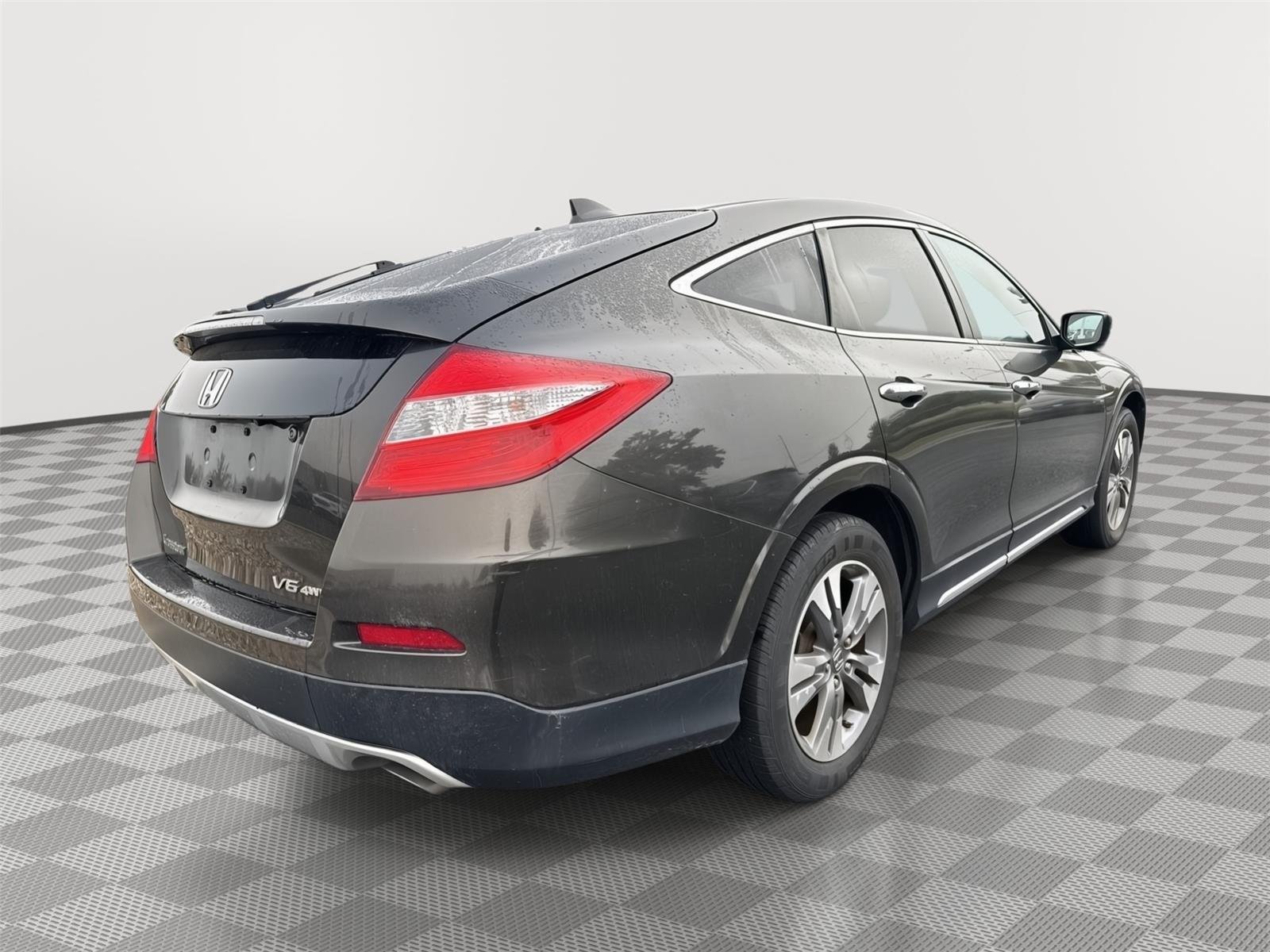 Used 2014 Polished Metal Metallic Honda EX-L image 4