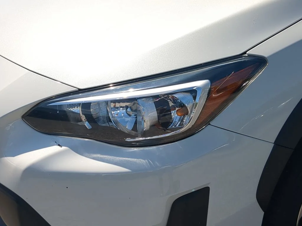 Used 2023 White Subaru Base image 7