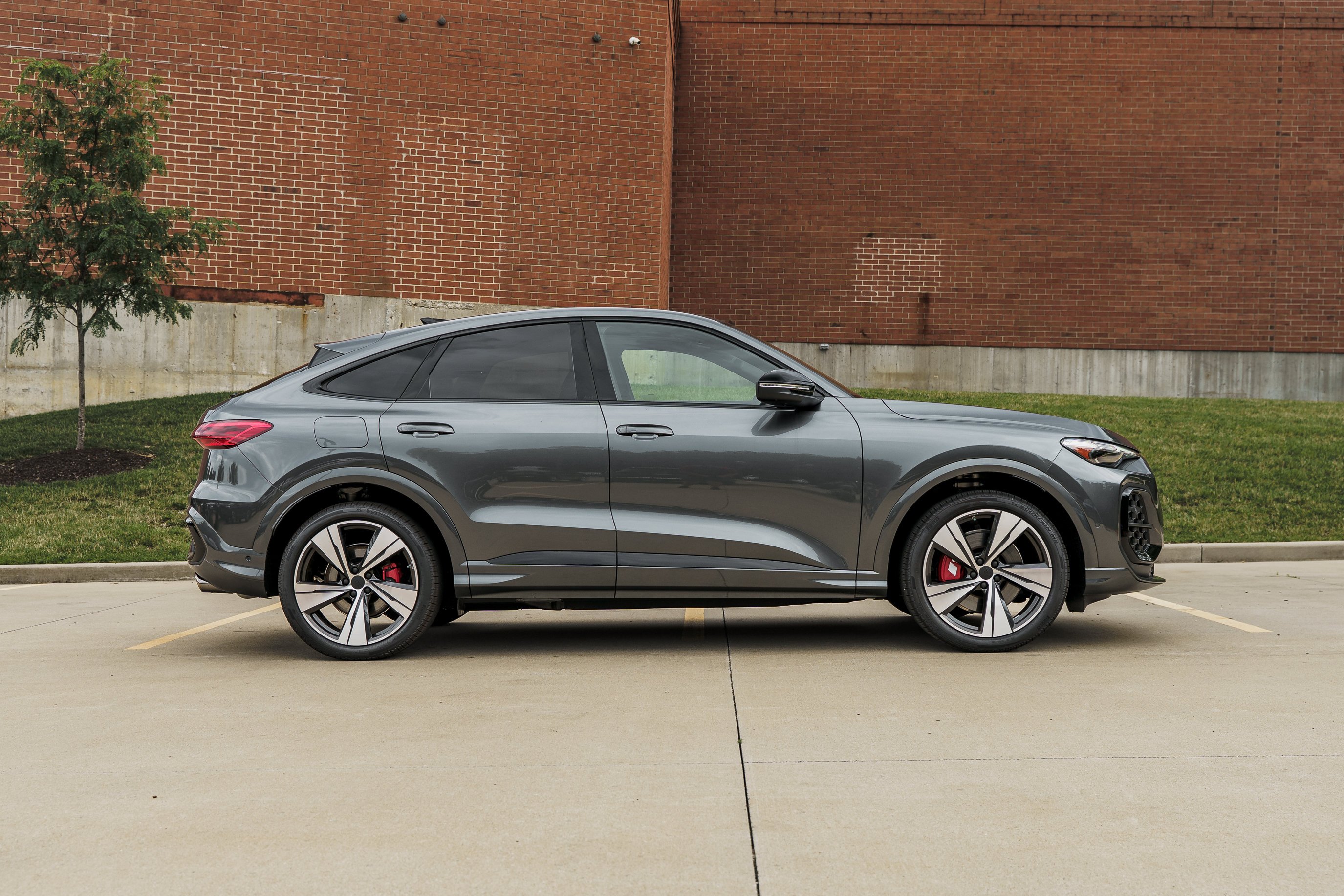 New 2026 DAYTONA GRAY Audi Premium Plus image 3