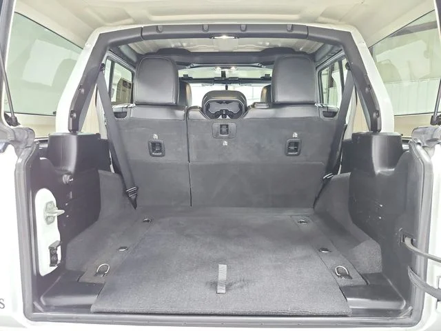 Used 2021 White Jeep Unlimited Sport image 38